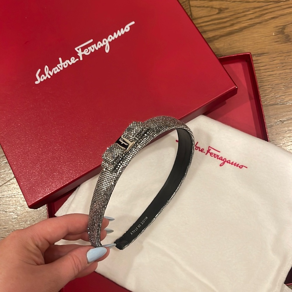 SALVATORE FERRAGAMO SHINY HEAD BAND WITH BOX